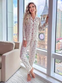 Conjunto de pijama con estampado de cerezas en todo el diseño y ribetes contrastantes. Conjunto de pijama con esplendor floral abundante para la temporada navideña, ropa de otoño e invierno cálida y elegante. - Beis - Ver 4