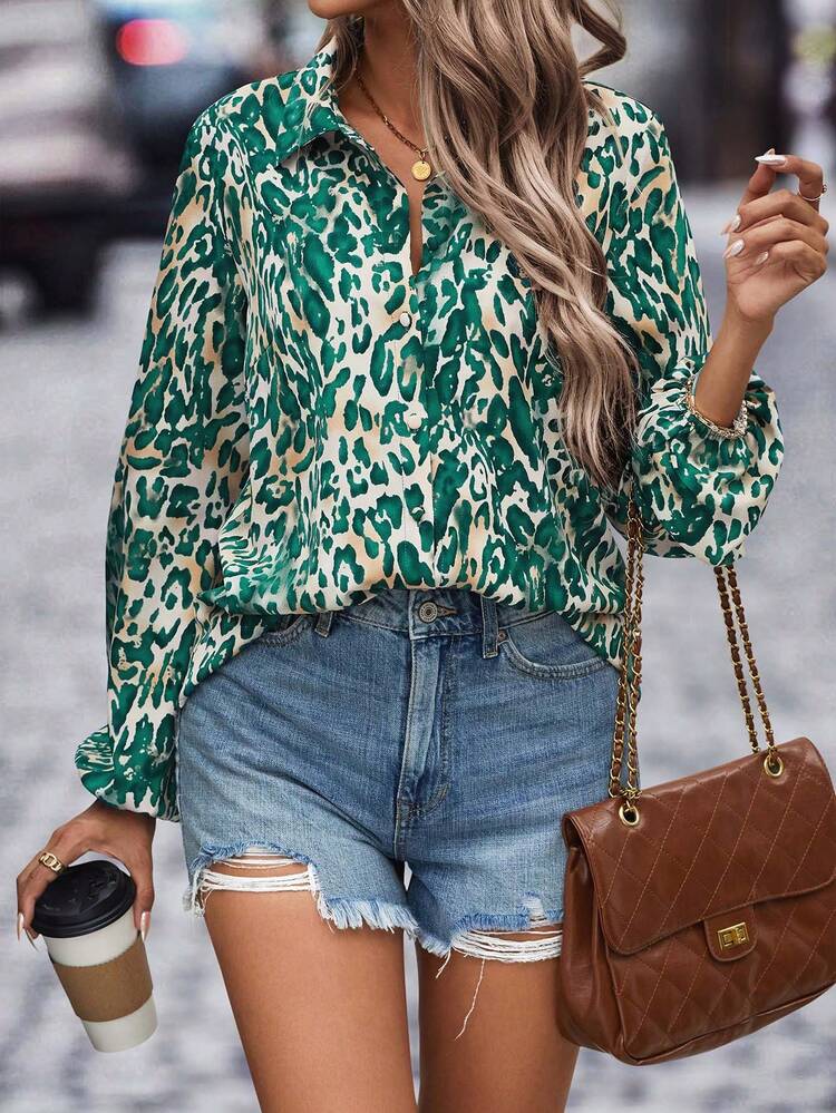 SHEIN Clasi 休閒前紐扣全身印花女士襯衫 - 杏色 - 查看 1