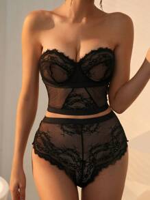 Snug Zone 女士经典性感黑色蕾丝抹胸文胸和内裤内衣套装，透明撞色细节，坏蛋造型 - 黑色 - 查看 3