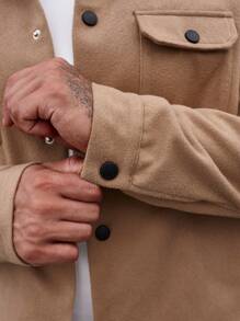 Manfinity Homme 男士翻蓋口袋大衣 - 卡其色 - 查看 4