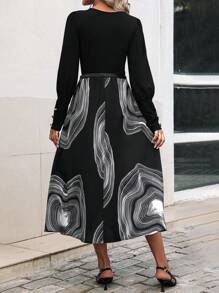 SHEIN LUNE 圖案印花A字連衣裙不附腰帶 - 黑色 - 查看 2