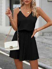 SHEIN Essnce 鏈條細節百褶下擺吊帶連體短褲 - 黑色 - 查看 6