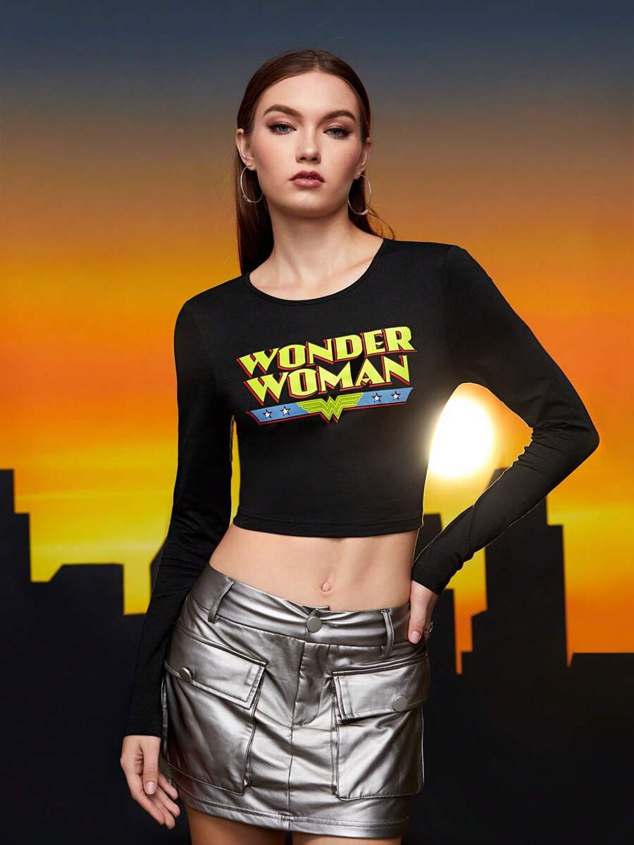WONDER WOMAN X SHEIN 字母圖案短款T恤 - 黑色 - 查看 1