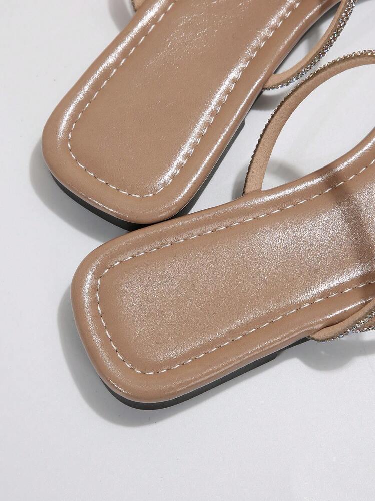 女士时尚水钻装饰平底套脚凉鞋，适合约会、购物、聚会、派对、通勤、商务场合以及春夏穿搭。 - 杏色 - 查看 8