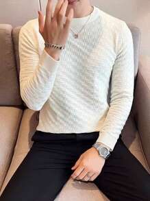 NITAGUT Men Solid Round Neck Sweater