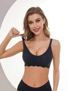 Moonlight & Mama Maternity Scallop Trim Nursing Bra