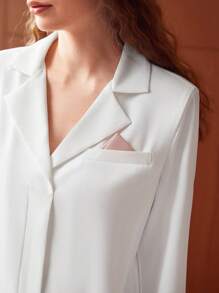 MOTF PREMIUM Áo sơ mi dáng thẳng có túi thanh lịch - trắng - Xem 3