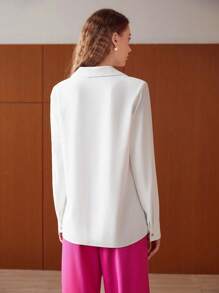 MOTF PREMIUM Áo sơ mi dáng thẳng có túi thanh lịch - trắng - Xem 7