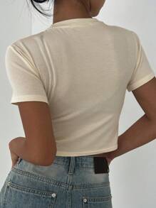 DAZY Phim Hoạt Hình & Slogan Đồ Họa Crop Tee GIẢI ĐẤU GOLF WINDCHILL NGÀY 14 THÁNG 8 NĂM 1988 - Màu be - Xem 2