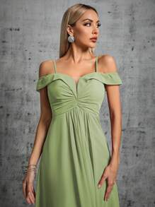 Cold Shoulder Ruched Maxi Bridesmaid Dress - Green - View 6
