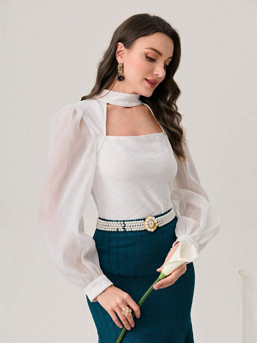 Modelyn 鎖脖領口燈籠袖前鏤空上衣 - 白色 - 查看 1