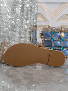 女士时尚圆头金属带舒适单扣平底凉鞋，露趾设计，香槟色，春夏穿搭 - 香檳色 - 查看 8