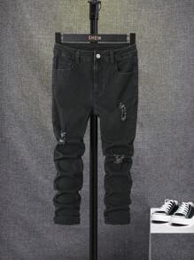 SHEIN Tween Boy Ripped Frayed Jeans