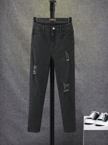 SHEIN Tween Boy Ripped Frayed Jeans