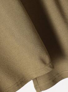 SHEIN 男大童字母補丁細節襯衫&腰部抽繩短褲 - 軍綠色 - 查看 7