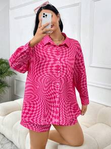 SHEIN EZwear 大碼棋盤格落肩袖襯衫&短褲不附吊帶上衣 - 玫紅色 - 查看 6