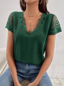 SHEIN Frenchy Áo cánh tay ngắn thanh lịch cổ chữ V phối ren màu trơn dành cho nữ - Màu xanh lá cây đậm - Xem 5