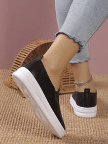 Women Minimalist Casual Shoes, Sporty Black Slip On Shoes