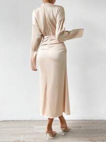 Chiquease 小高領抽褶腰抽褶細節連衣裙