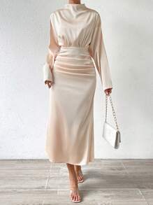 Chiquease 小高領抽褶腰抽褶細節連衣裙