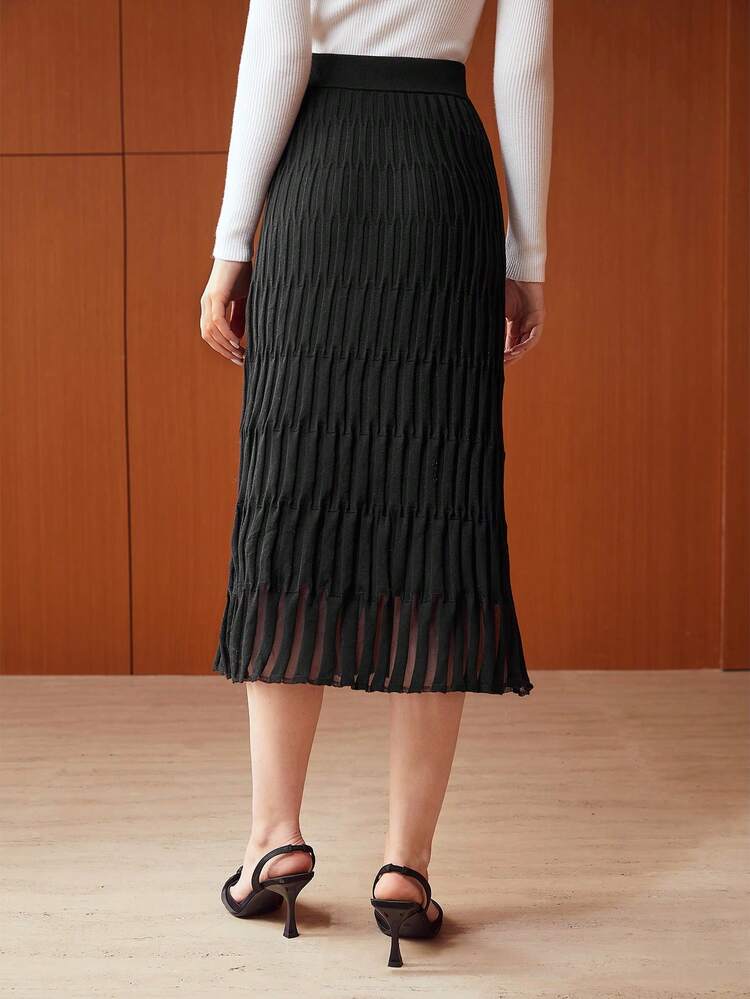 TEXTURED KNIT SKIRT