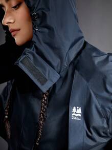 In My Nature 女士軟殼防風,防水,重量級遠足夾克帶罩和隱藏口袋 - 藏蓝色 - 查看 5