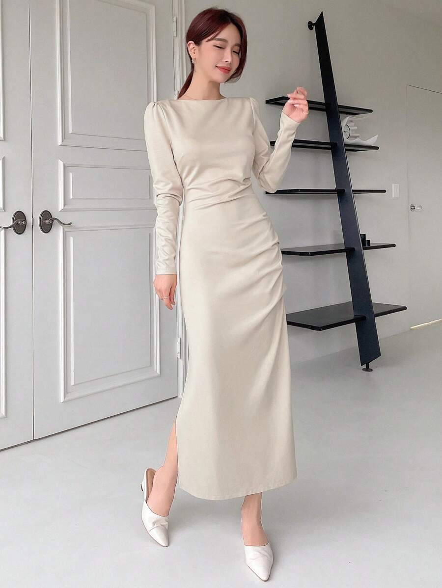 DAZY 素色褶邊高衩連衣裙 - 米色 - 查看 1