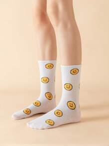 JORD.DESIGNS Artist Girlcore 3pairs Fashionable Mid-Calf Socks With Letter Pattern, Holiday - White - View 4