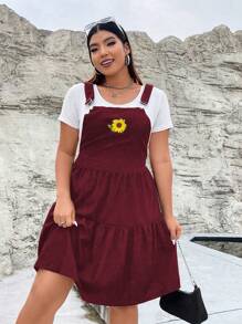 SHEIN Qutie Talla grande Vestido overol con bordado de girasol bajo con fruncido de pana sin camiseta - Burdeos - Ver 6
