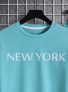 Manfinity Homme Nam Đồ họa Chữ cái Áo thun & Eo dây rút Quần thể thao - Màu xanh bạc hà - Xem 3