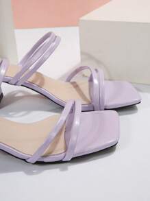 Sandalias de verano estilo hada para mujeres, zapatos de estilo romano de color púrpura con tacón ancho, tiras cruzadas y diseño popular - Morado - Ver 3