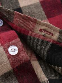 小男孩格子印花口袋贴纽扣衬衫