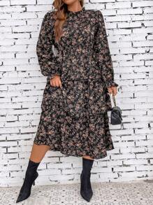 SHEIN LUNE Vestido largo con estampado floral, manga de campana y volante en el bajo para mujer talla grande - Negro - Ver 7