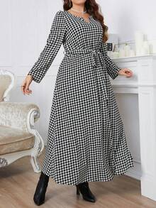 Plus Houndstooth Print Notched Neckline Belted Dress - Black and White - View 3