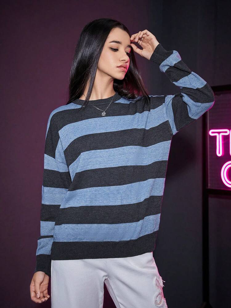 1pc Striped Pattern Drop Shoulder Sweater