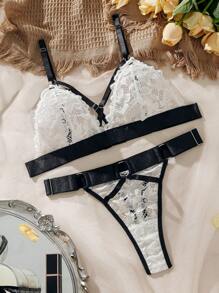 SHEIN Set de lencería con encaje floral vinculado con aro