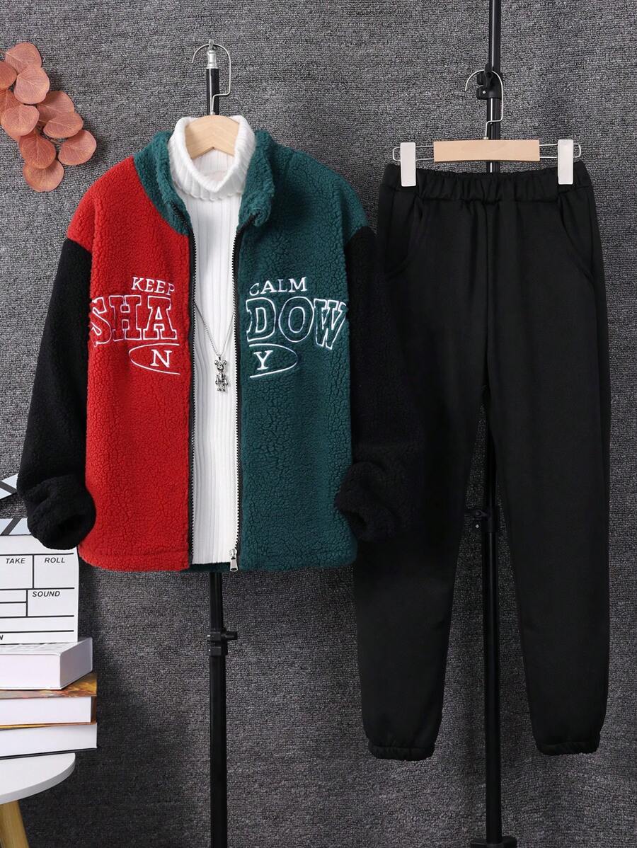 SHEIN 男大童1入組字母刺繡雙色搖粒絨夾克&1入組衛褲 - 彩色 - 查看 1