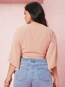 Dreamara Crop Top mit Streifen Muster, Band vorne, augestellten Ärmeln,
