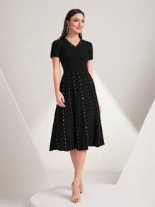 Modelyn 水鑽細節A字洋裝 - 黑色 - 查看 3