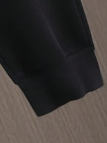 Manfinity LEGND 男士字母圖案連帽衫和運動褲 - 黑色 - 查看 5