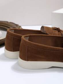 حذاء لوفر كاجوال بريطاني مريح للسيدات بمقاسات كبيرة موسم خريف 2025