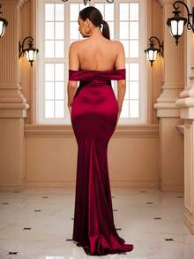 LOVE&LEMONADE Off Shoulder Mermaid Hem Party Dress - Burgundy - View 2