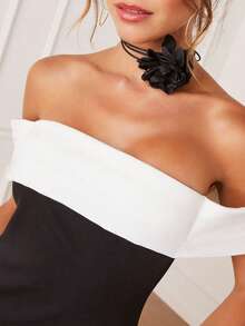 Two Tone Off Shoulder Bodycon Dress - Black - View 3