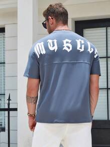 Manfinity Homme Nam Plus Đồ họa Chữ cái Áo thun - Màu xanh bụi bặm - Xem 1