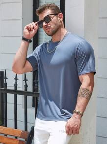 Manfinity Homme Nam Plus Đồ họa Chữ cái Áo thun - Màu xanh bụi bặm - Xem 2