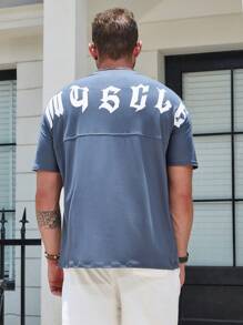 Manfinity Homme Nam Plus Đồ họa Chữ cái Áo thun - Màu xanh bụi bặm - Xem 3