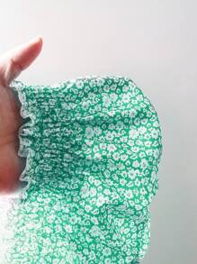 SHEIN Young Girl Ditsy Floral Print Ruffle Trim Cami Top & Paperbag Waist Skirt Summer Holiday - Green - View 8