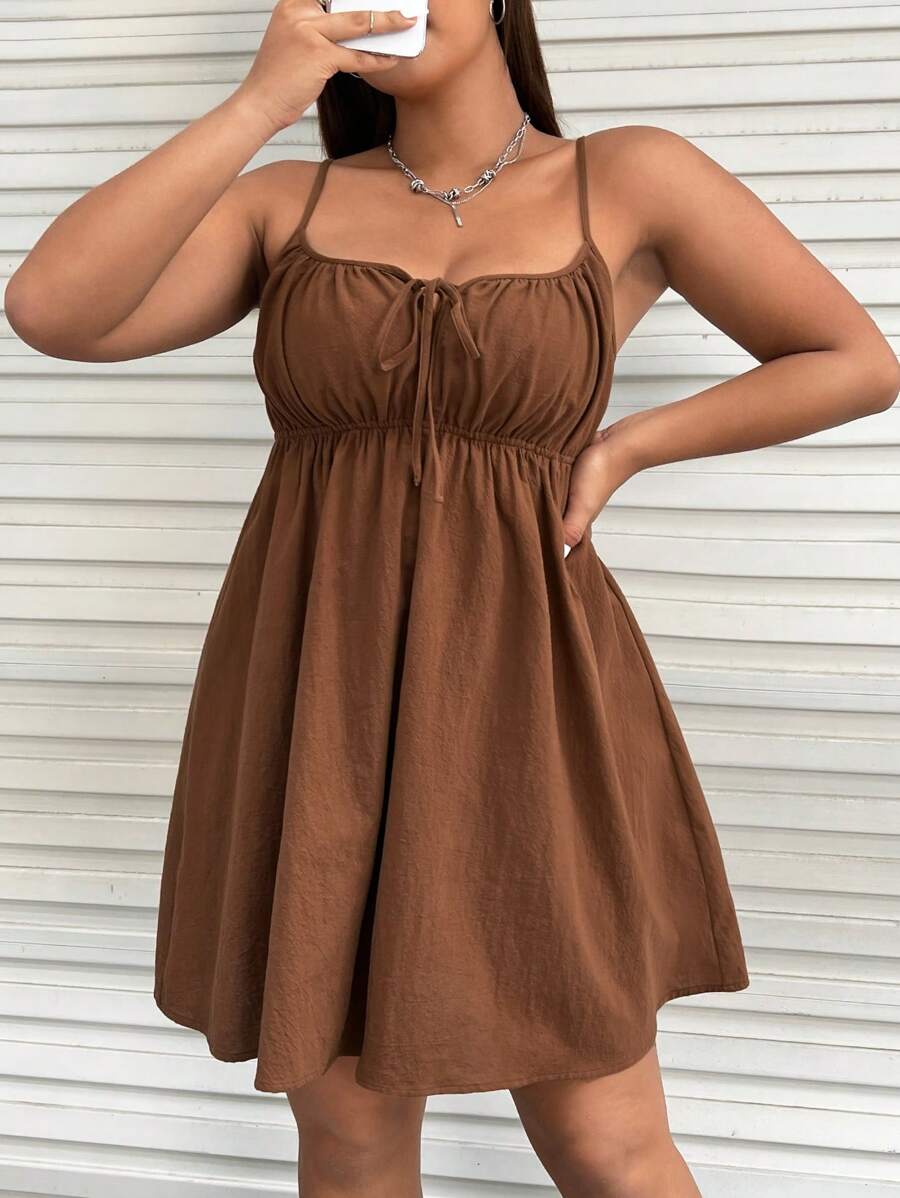 SHEIN EZwear 大碼前打結吊帶洋裝