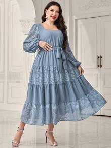 Modelyn 大碼花卉圖案提花燈籠袖荷葉邊繫腰帶洋裝 - 霧霾藍 - 查看 3