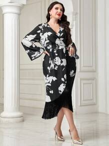 Modelyn Hơn In hoa tay áo lá sen Fringe Hem Đầm - màu đen - Xem 5